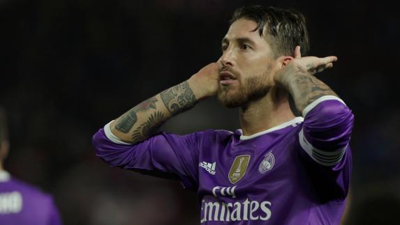 Sergio Ramos celebra el gol ante el Sevilla. 