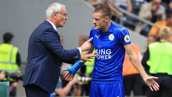 Claudio Ranieri y Jamie Vardy. 