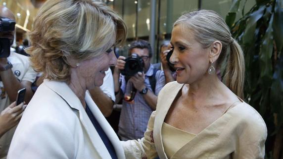 Esperanza Aguirre con Cristina Cifuentes.