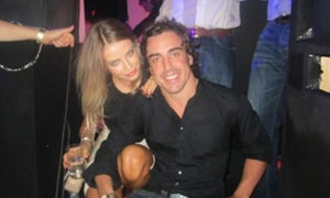 Fernando Alonso y Xenia Tchoumitcheva . Twitter