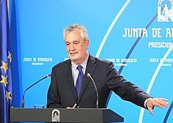 Griñán: "Discriminar a Andalucía es la peor forma de defender España"
