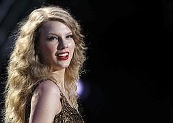 Echan a Taylor Swift de la boda de los Kennedy