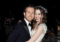Anne Hathaway y Adam Shulman ya son marido y mujer
