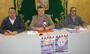 César Díaz, Emilio Martín y Juan Manuel Micheo en la presentación del mercado y las jornadas gastronómicas