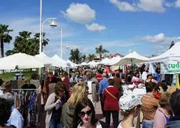 Los mercadillos de artesanía están en auge en Málaga. ::A. N.