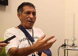 Manuel Torres.:: Salvador Salas