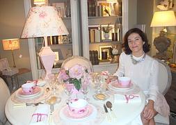 Gabriela García López, en su tienda de decoración en La Malagueta. :: I. Méndez