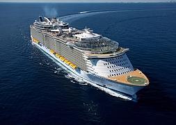 Vista del ‘Oasis of the Seas’, que llegará a España por primera vez el próximo año. :: sur