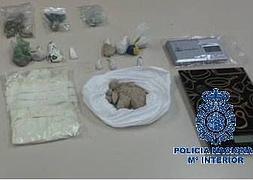 Intervienen 130 gramos de speed y otros 105 de MDMA ocultos en el congelador de un joven