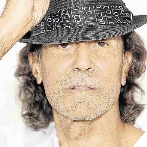 «Prefiero morir en el escenario que en un sofá con el mando del televisor»