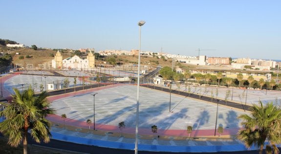Las obras del recinto ferial de Estepona terminan justo a tiempo para su inauguración
