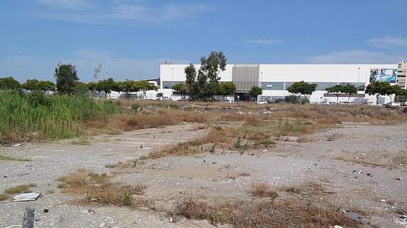 Vista de los terrenos donde se construirá el Centro de Raqueta, junto al complejo Inacua. 