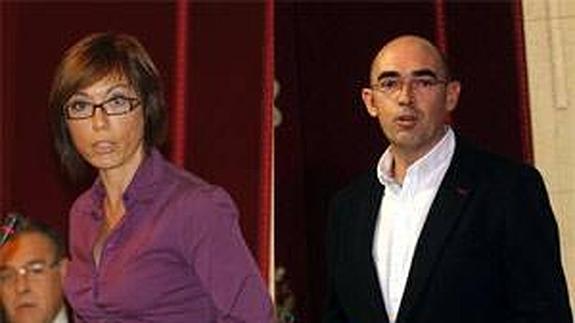 La portavoz del PSOE, María Gámez, y el de IU, Eduardo Zorrilla