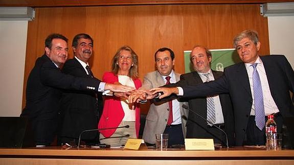 Guillermo Teba, Alfonso Gámez, Ángeles Muñoz, José Luis Ruiz Espejo, J. M. Aranda y F. J. Mozos. 