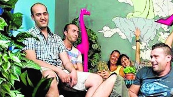 p Matakalarata. Tocarán en la caseta de la Velvet y también en el patio de La Casa Invisible. 