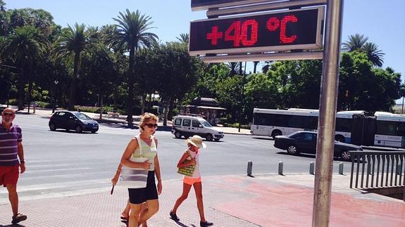 Los termómetros volverán hoy a registrar valores muy altos en Málaga 