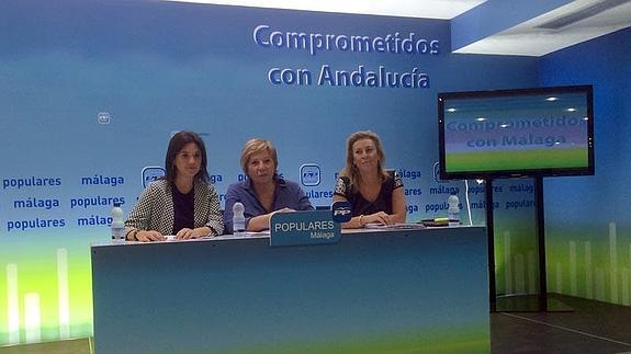 Del Cid, Villalobos y España, esta mañana en la sede del PP. 