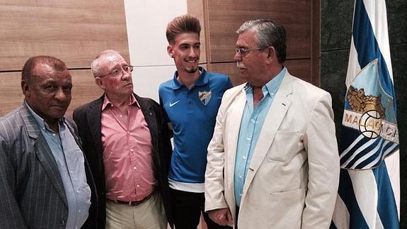 Ben Barek, Benítez, Samu Castillejo y Martín Aguilar, al término de la rueda de prensa. 