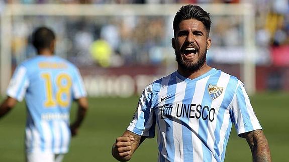 Samu celebra su gol, que abrió el marcador.