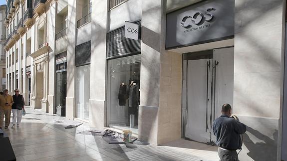 H&M abrirá el viernes sus nuevas tiendas COSy & Other Stories en la calle Larios