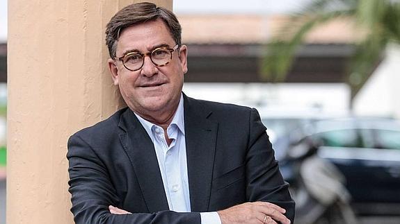 Torres es catedrático de Economía y está muy ligado a la capital de la Costa del Sol.