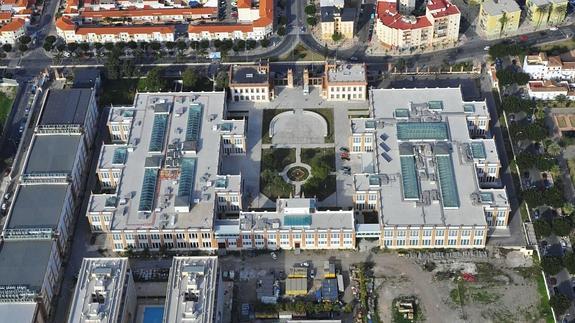 Vista de la antigua fábrica de Tabacalera, sede del Museo Estatal Ruso de San Petersburgo. 