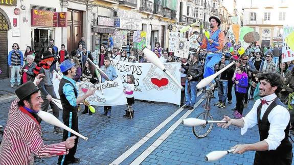 Uno de los pasacalles celebrados durante la manifestación del sábado. 