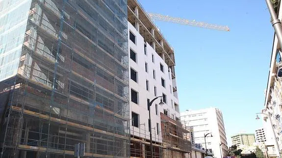 Una de las nuevas promociones en construcción en Málaga capital. 
