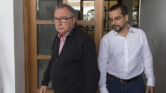 Los negociadores de Podemos abandonan la reunión con el PSOE. 
