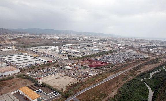 Vista aérea del polígono Guadalhorce y su entorno, cuyo futuro se ve condicionado por el riesgo de inundaciones.