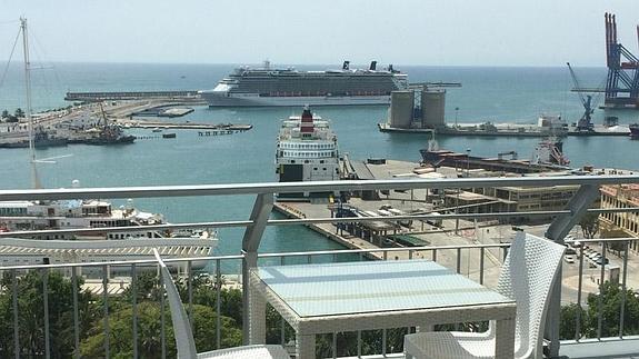 El puerto recibe este martes cuatro cruceros con una capacidad total de 8.000 pasajeros