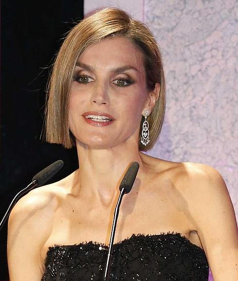 Letizia pone de moda el peinado 'bob' de los años 20 | Diario Sur