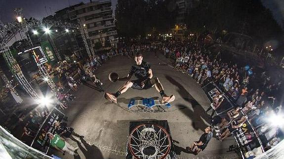 La NBA desembarca en Málaga con gran espectáculo en Muelle Uno