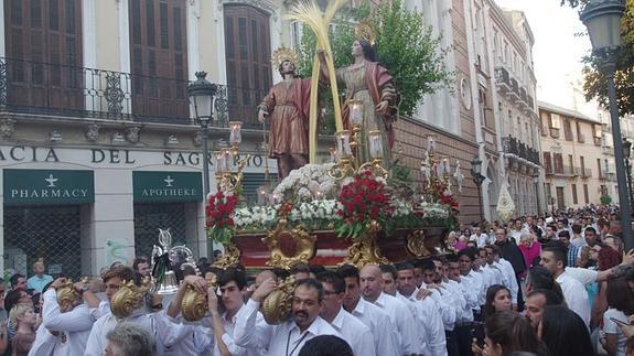 Los Patronos, a la salida de la Catedral 