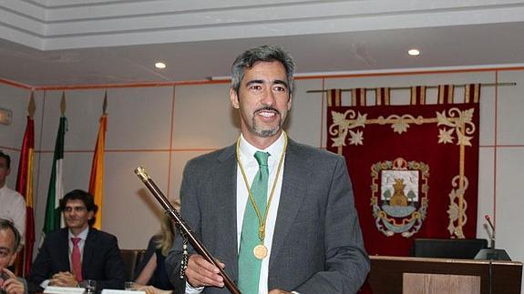 El alcalde reconoce que paga dedicación exclusiva a la oposición para evitar una moción de censura