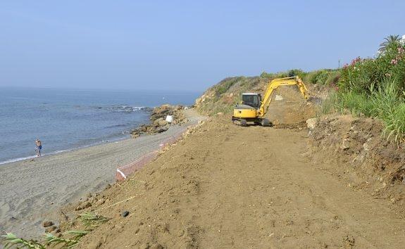 Comienzo de las obras para el primer pantalán de Estepona. 