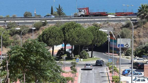 Acceso a Benalmádena por la salida de Arroyo de la Miel. 