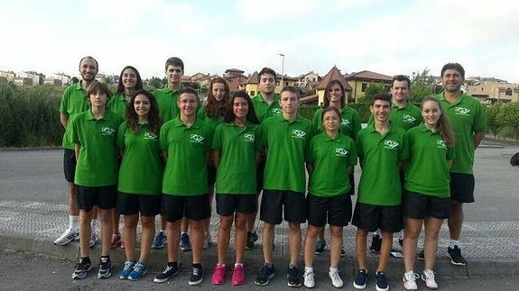 La expedición andaluza del Club Bádminton Benalmádena, hace meses en Santander.