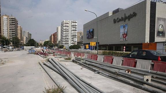 Obras del metro en la avenida de Andalucía.