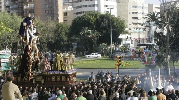 Trono del Descendimiento, por el Parque.