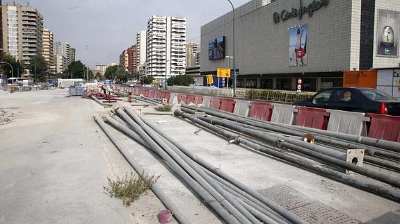 Imagen de archivo de las obras del metro en la avenida de Andalucía a finales de julio. 