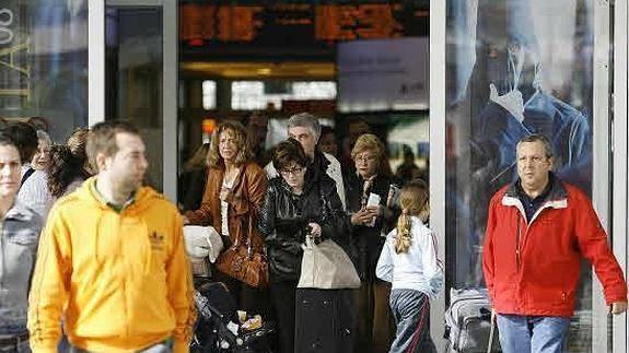 Renfe bloquea la venta de billetes de AVE para Navidad