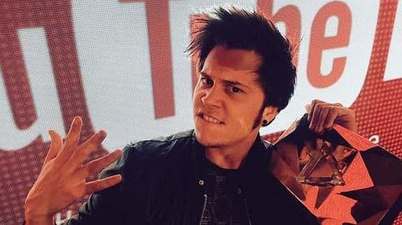 El creador malagueño El Rubius recibe el botón de diamante de Youtube