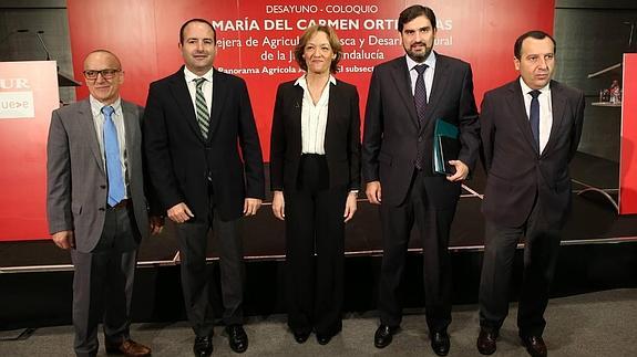 Matías Flores, Manuel Castillo, María del Carmen Ortiz y Jorge Romero. 