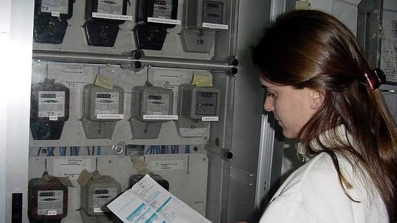 La luz, el gas y los peajes bajan a partir de este viernes con la llegada de 2016