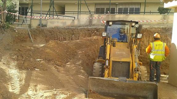 Imagen del inicio de los trabajos del nuevo pasaje peatonal.