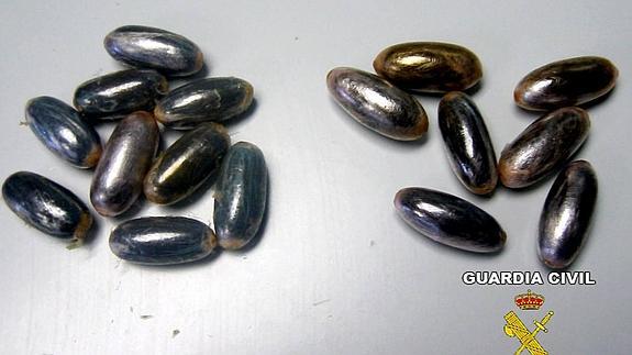 Un bulto sospechoso en el pantalón lleva a intervenir 250 bellotas de hachís