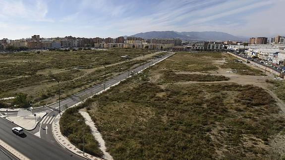La oposición se suma a los vecinos para crear un gran parque en los terrenos de Repsol de Málaga