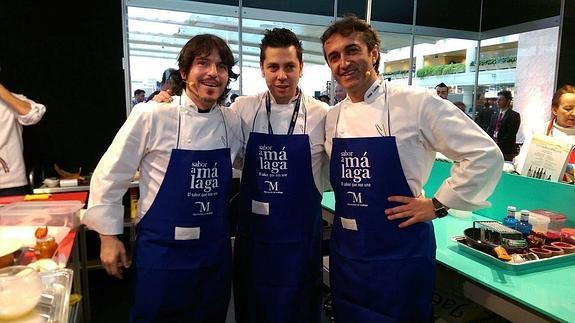 Sergio Garrido, Diego Gallegos y José Carlos García ofrecen una muestra de cocina en Madrid Fusión. 