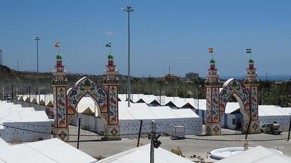 : Vista general del recinto provisional donde se celebró la feria de Marbella el año pasado, al norte de la ciudad.